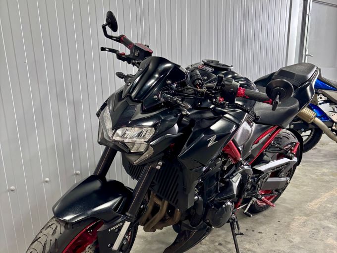 KAWASAKI Z 900 4