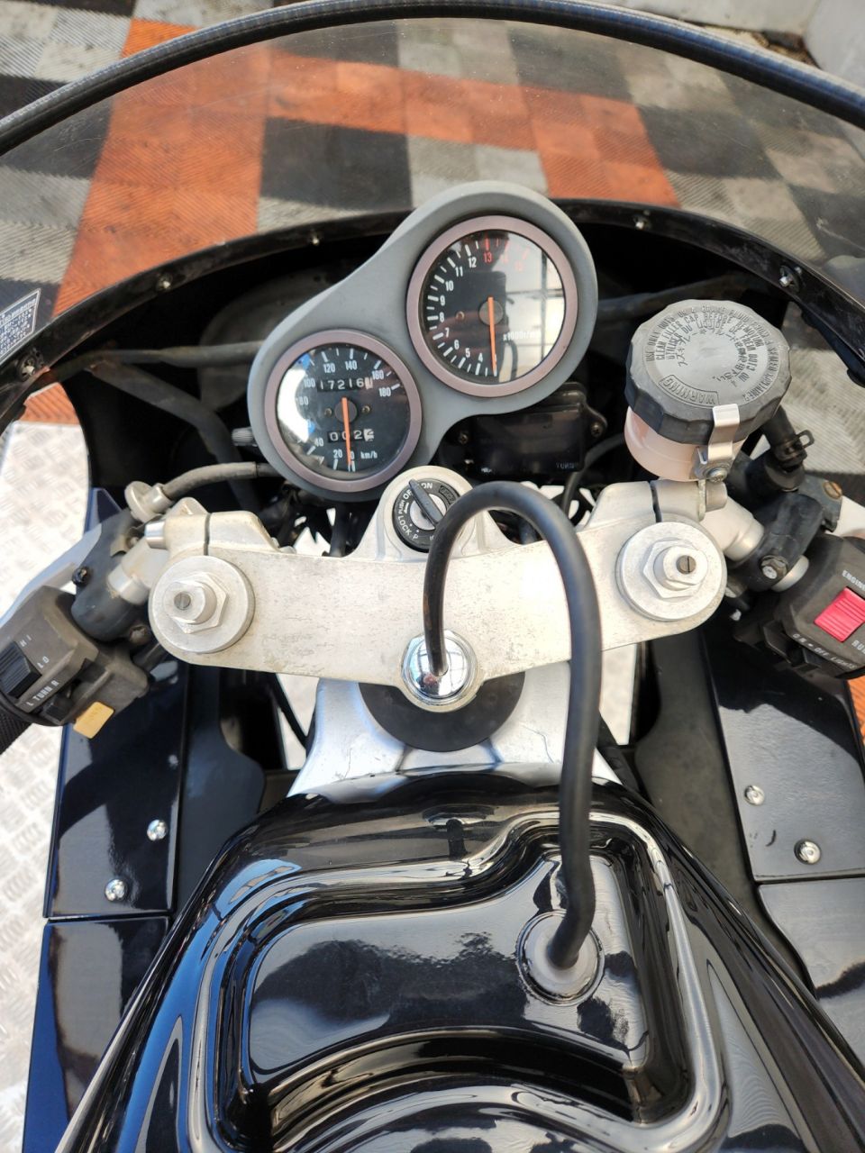SUZUKI GSX-R 750 4
