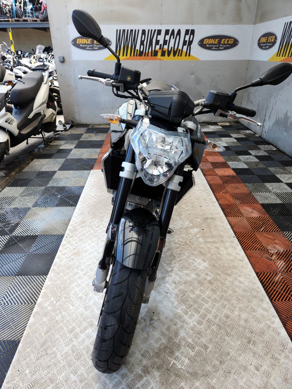 APRILIA SHIVER 750 4
