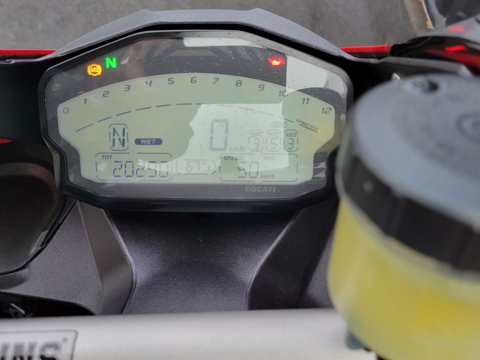 DUCATI PANIGALE 899 4