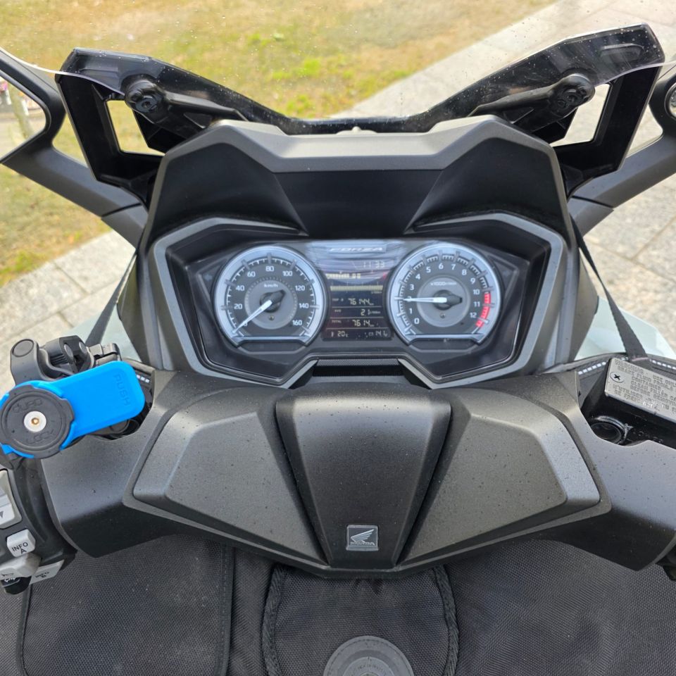 HONDA NSS FORZA  125AD 4