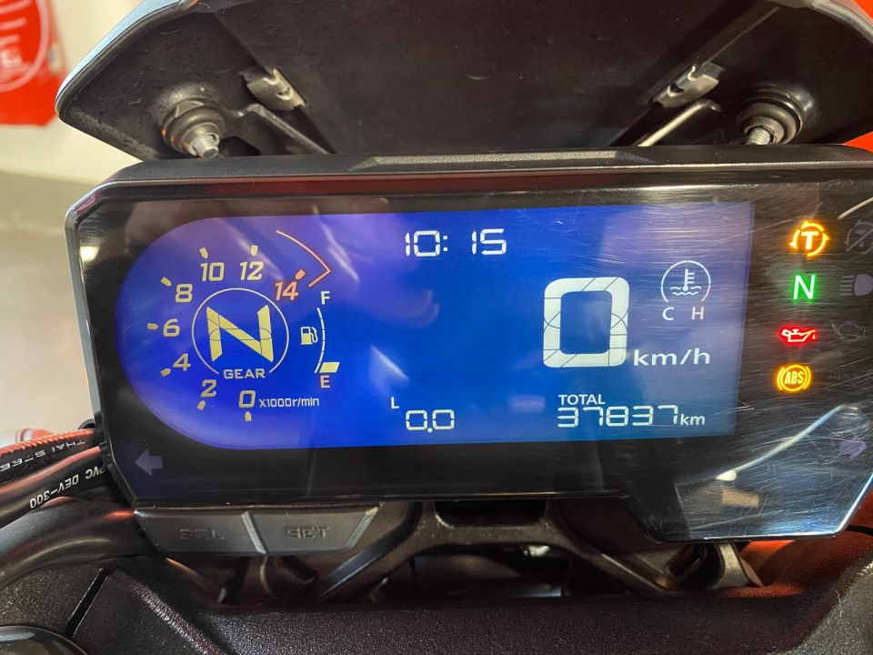 HONDA CB650R Neo Sports Café 4