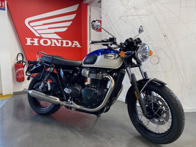 TRIUMPH BONNEVILLE T100 900 4