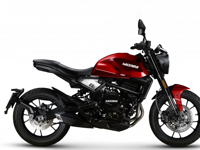 MOTO MORINI SEIEMMEZZO STR 650 4