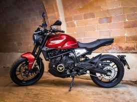 MOTO MORINI SEIEMMEZZO STR 650 - 2025