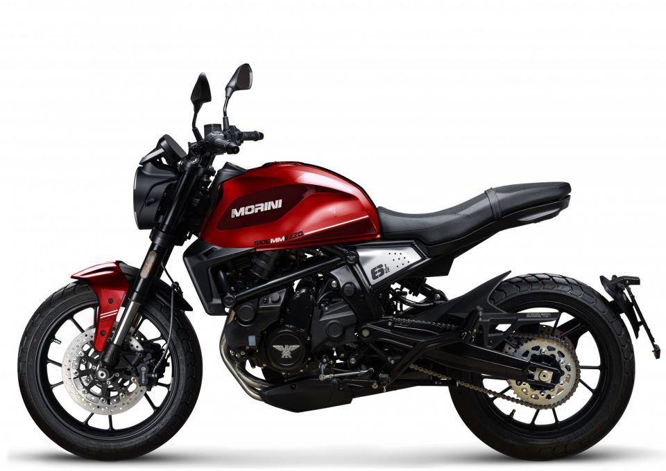 MOTO MORINI SEIEMMEZZO STR 650 4