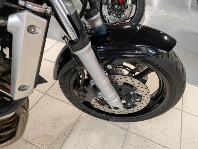 YAMAHA FZ6 (98CV) 4