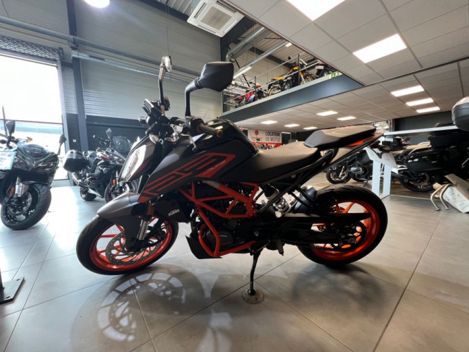 KTM 125 DUKE ABS 4