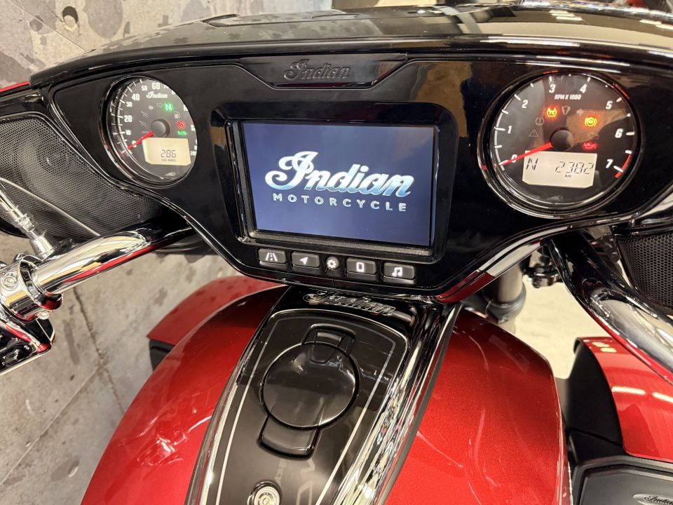 INDIAN ROADMASTER 1800 4