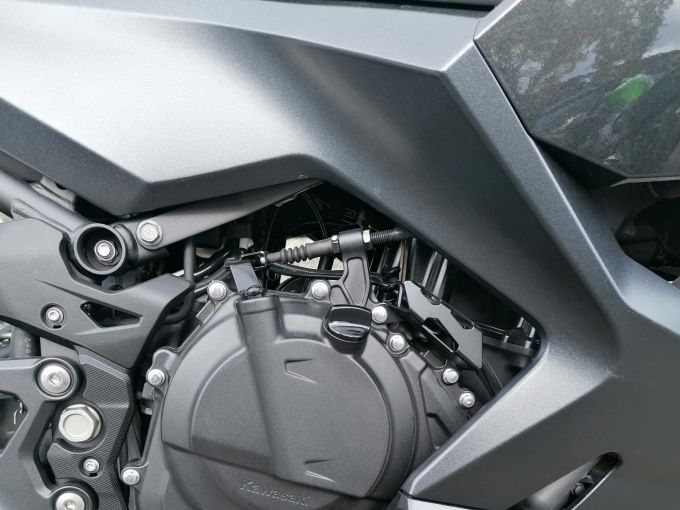 KAWASAKI NINJA 400 4