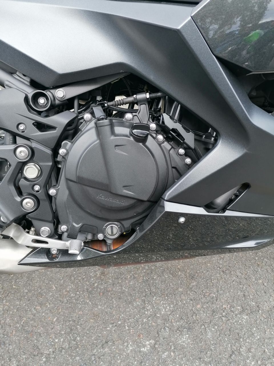 KAWASAKI NINJA 400 4