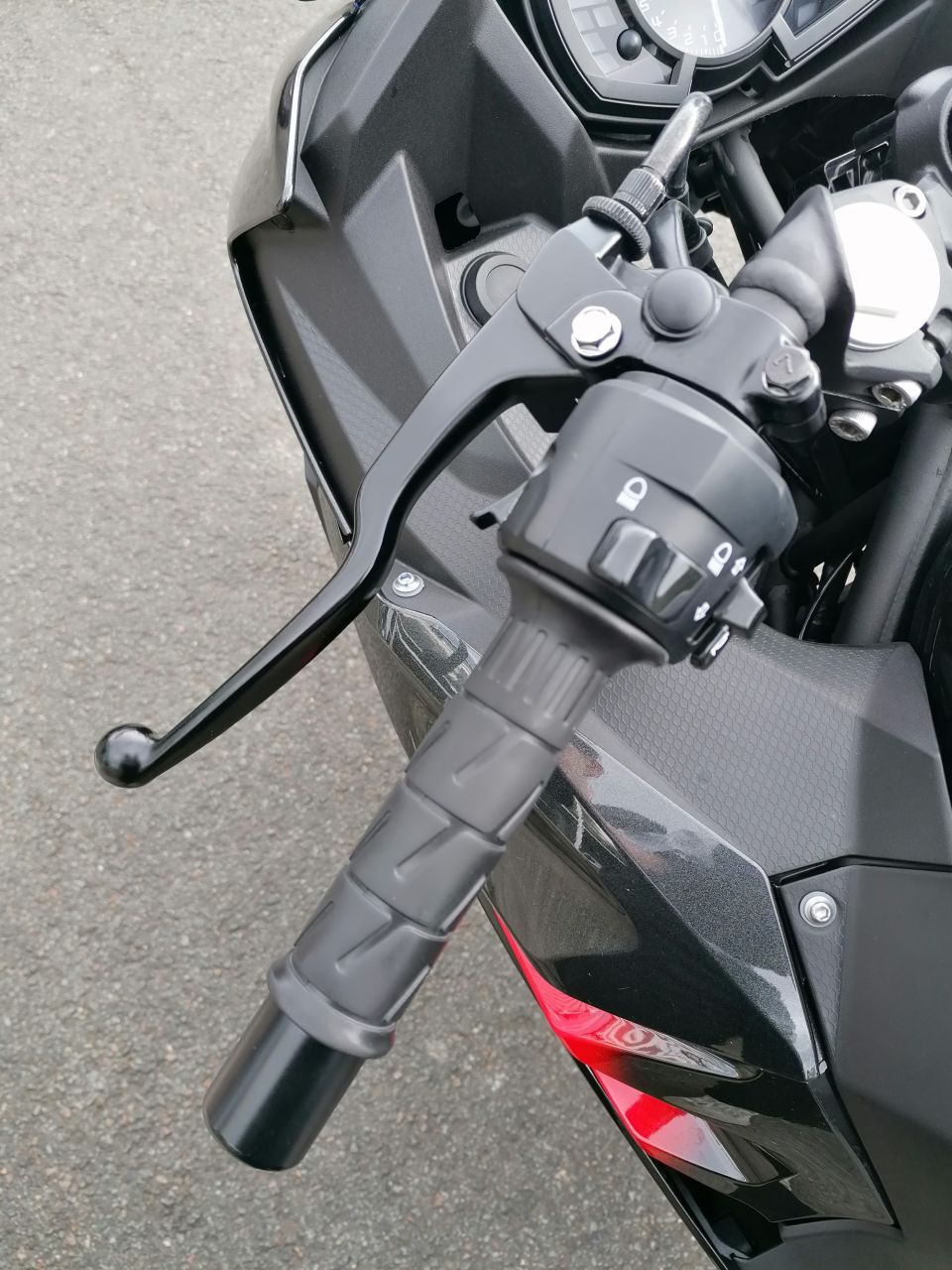 KAWASAKI NINJA 400 4