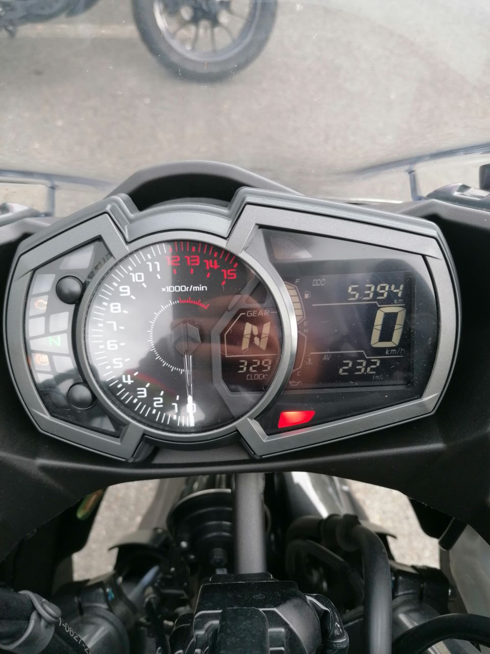 KAWASAKI NINJA 400 4