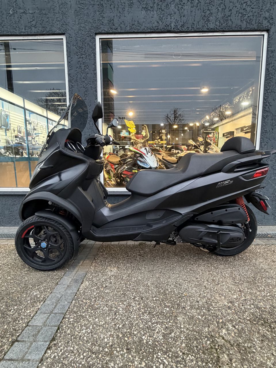 PIAGGIO MP3 350 ABS/ASR 4