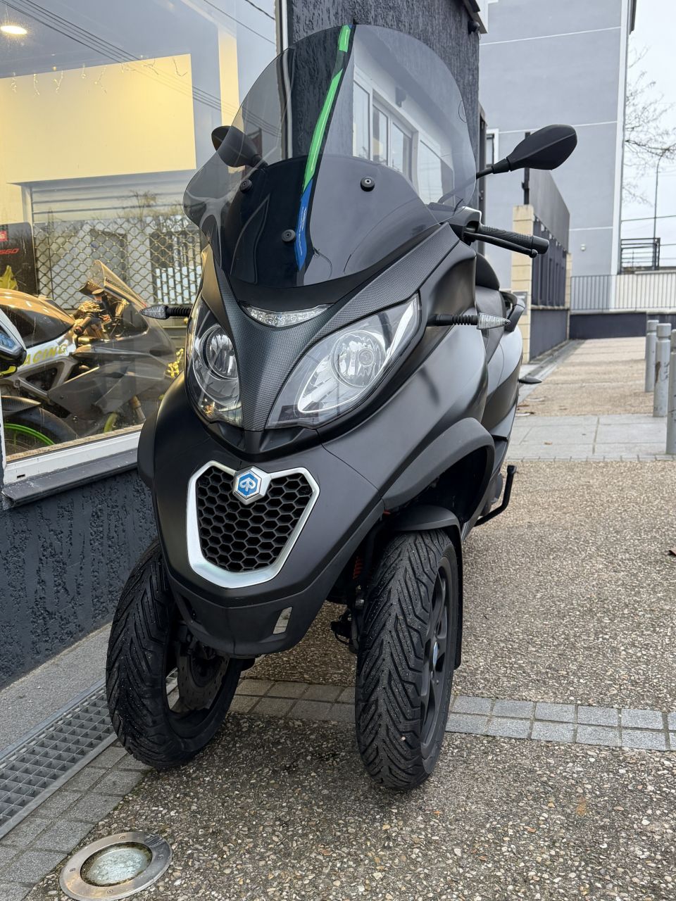 PIAGGIO MP3 350 ABS/ASR 4