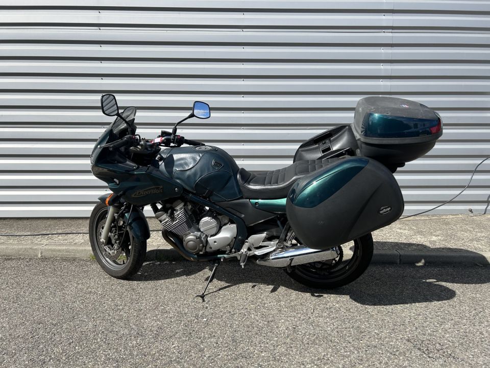 YAMAHA XJ 600 DIVERSION 4