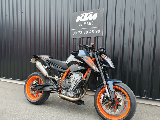 KTM 890 DUKE R 4