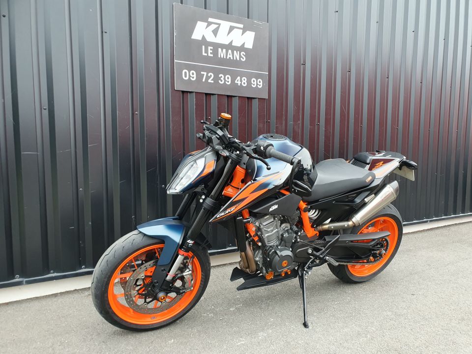 KTM 890 DUKE R 4