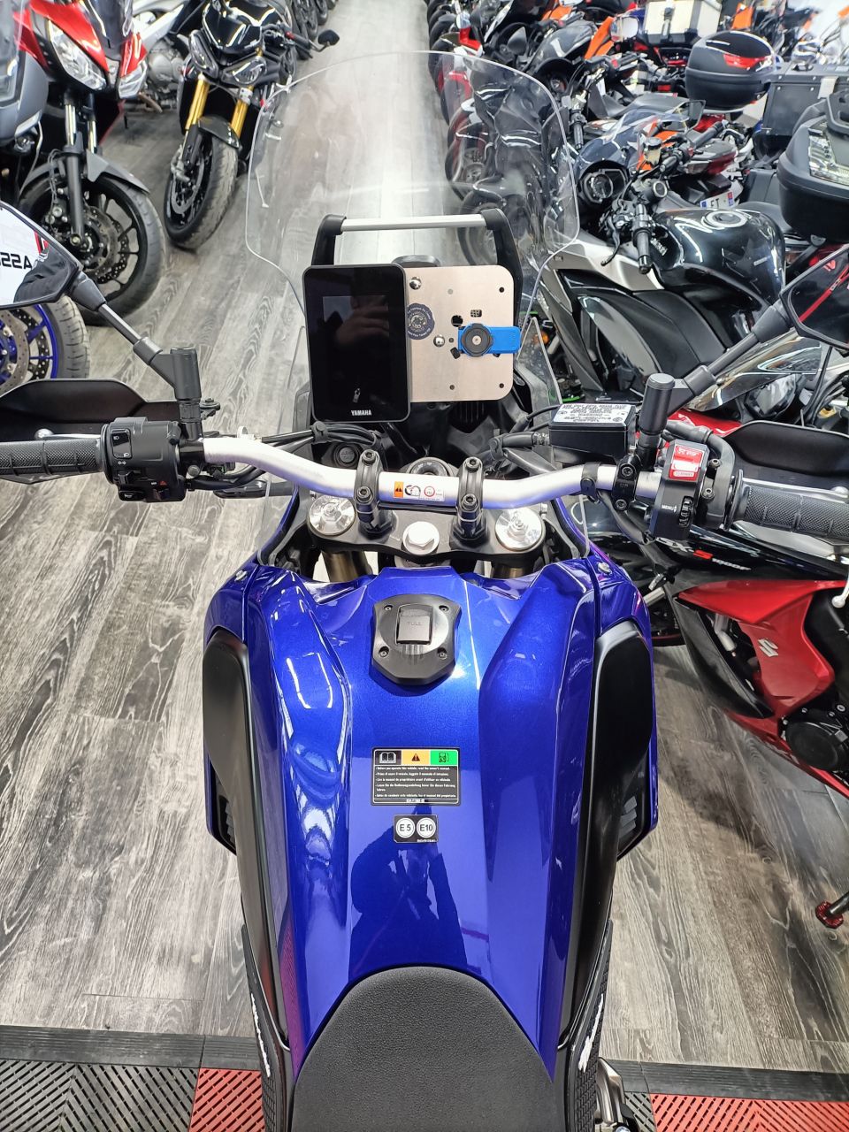 YAMAHA XTZ TENERE 700 4