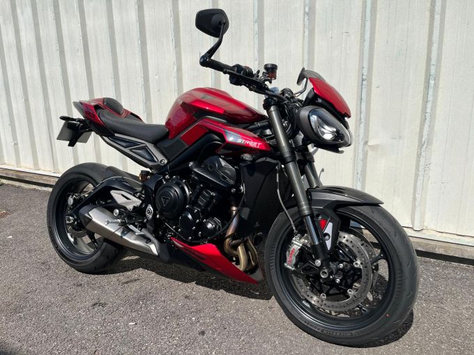 TRIUMPH STREET TRIPLE 765 RS 4