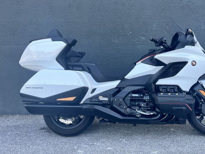 HONDA GL 1800 GOLDWING DCT 4