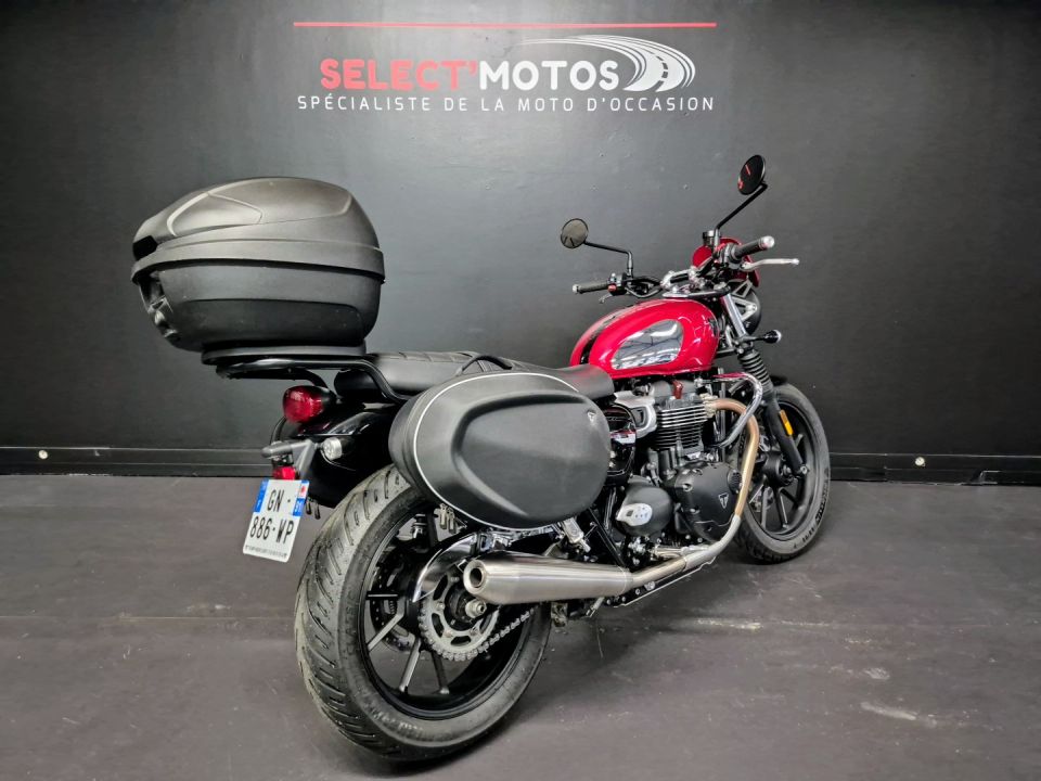 TRIUMPH SPEED TWIN 900 4