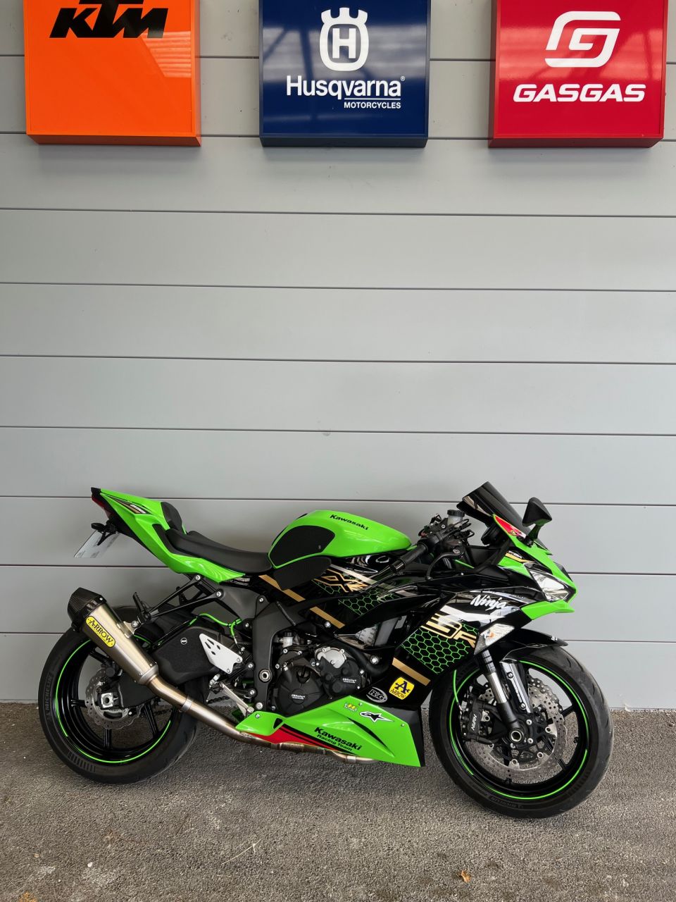 KAWASAKI ZX-6R 636 4