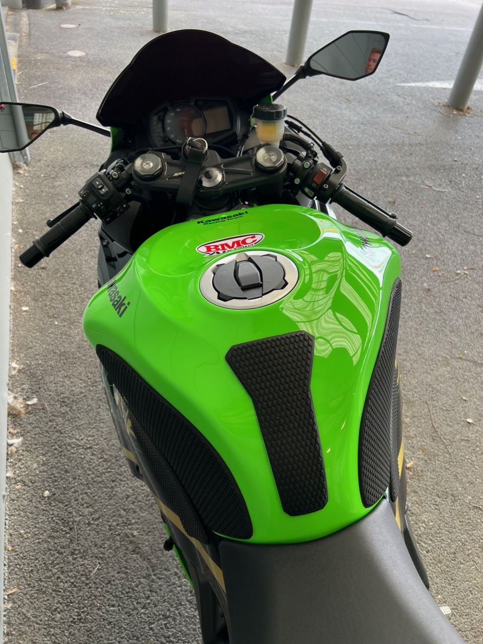 KAWASAKI ZX-6R 636 4