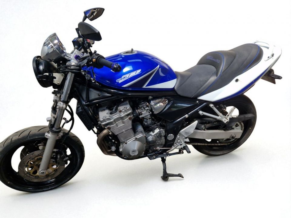 SUZUKI GSF 600 BANDIT 4