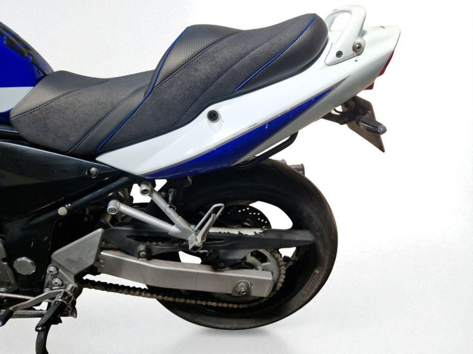 SUZUKI GSF 600 BANDIT 4
