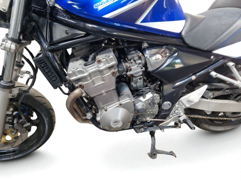 SUZUKI GSF 600 BANDIT 4