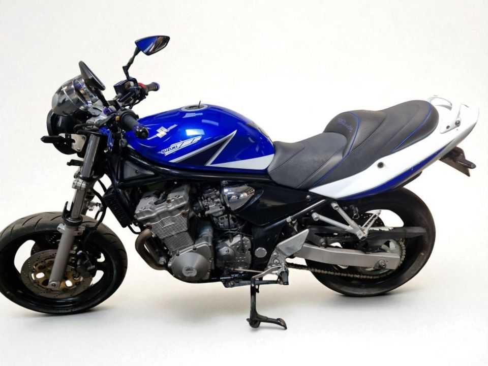 SUZUKI GSF 600 BANDIT 4
