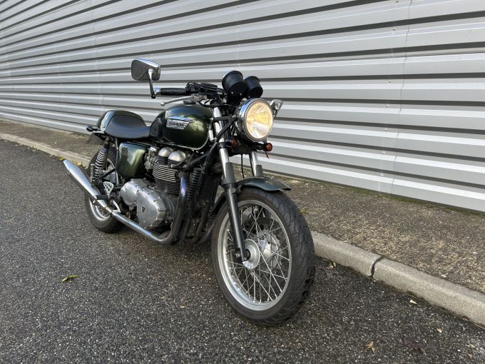 TRIUMPH THRUXTON 900 4