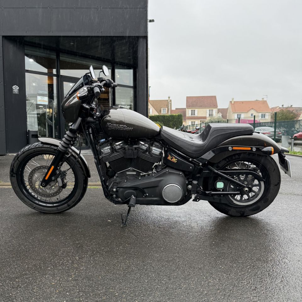 HARLEY-DAVIDSON SOFTAIL STREET BOB 1745 4