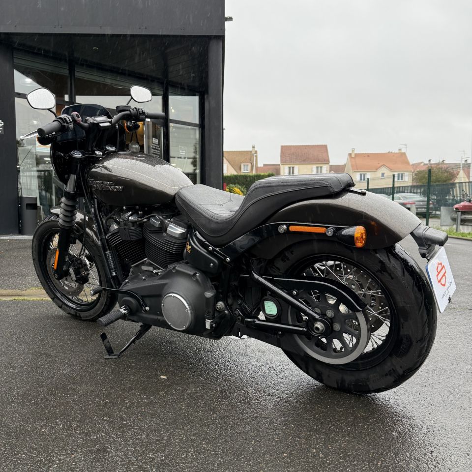 HARLEY-DAVIDSON SOFTAIL STREET BOB 1745 4