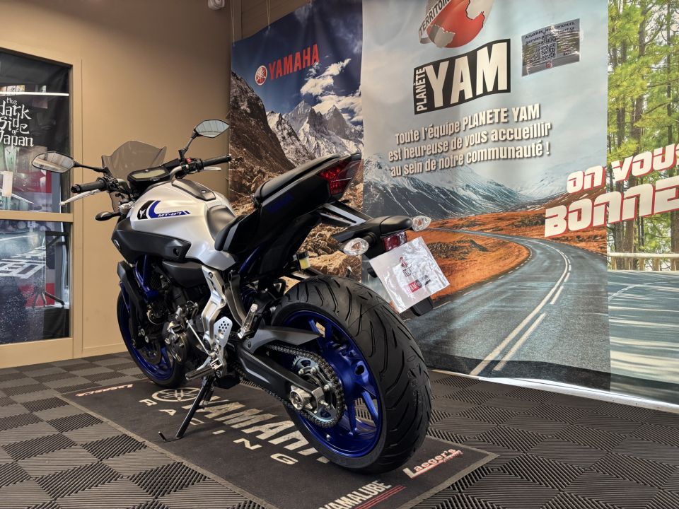 YAMAHA MT-07 (47.5CV) 4
