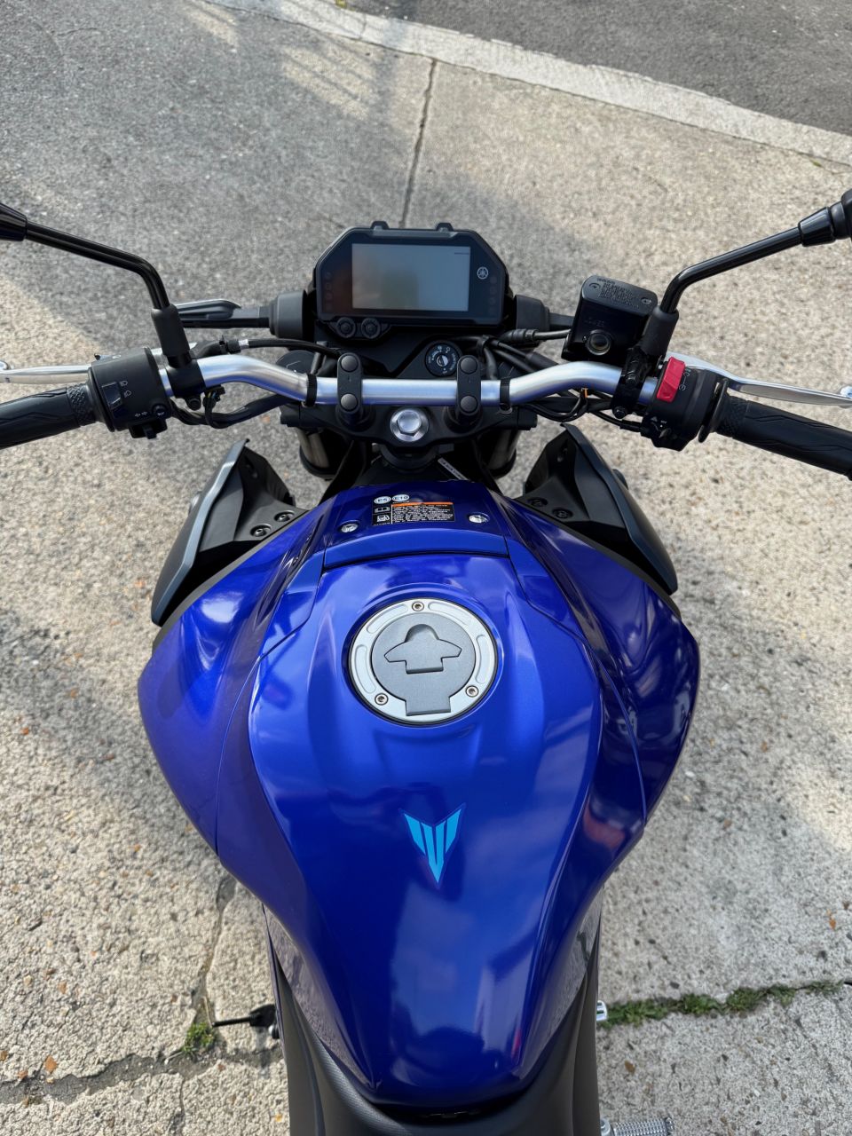 YAMAHA MT-03 4