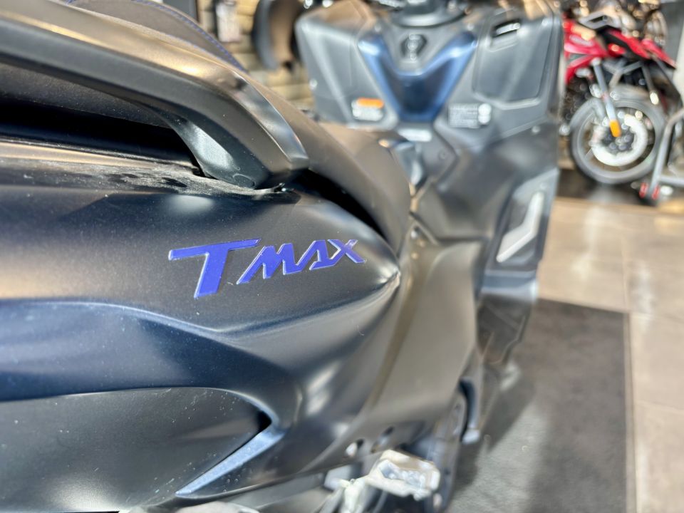 YAMAHA XP T-MAX 560 4