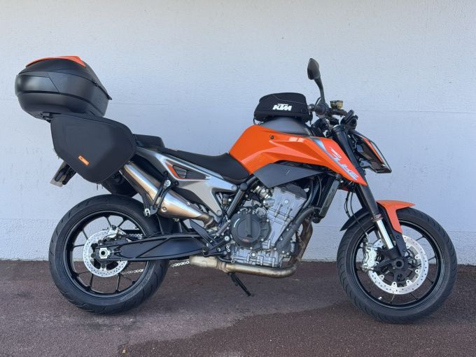 KTM 790 DUKE 4