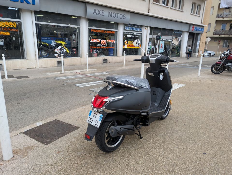 KYMCO NEW LIKE 125 4