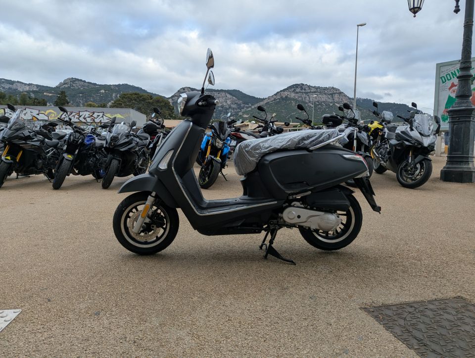 KYMCO NEW LIKE 125 4