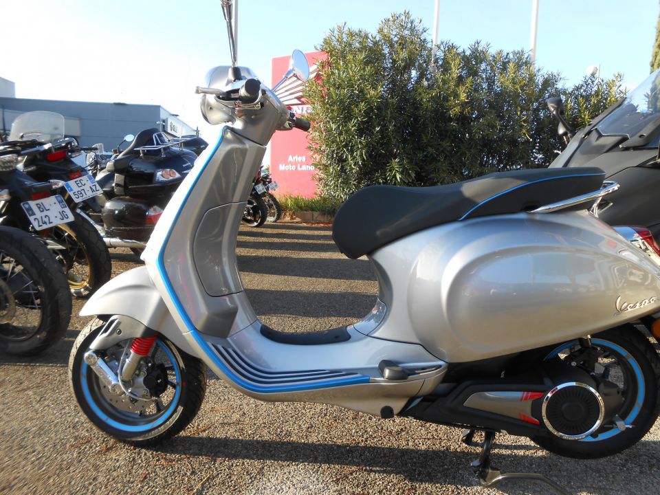 VESPA PRIMAVERA ELETTRICA 70 4