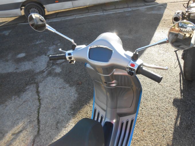 VESPA ELETTRICA 4