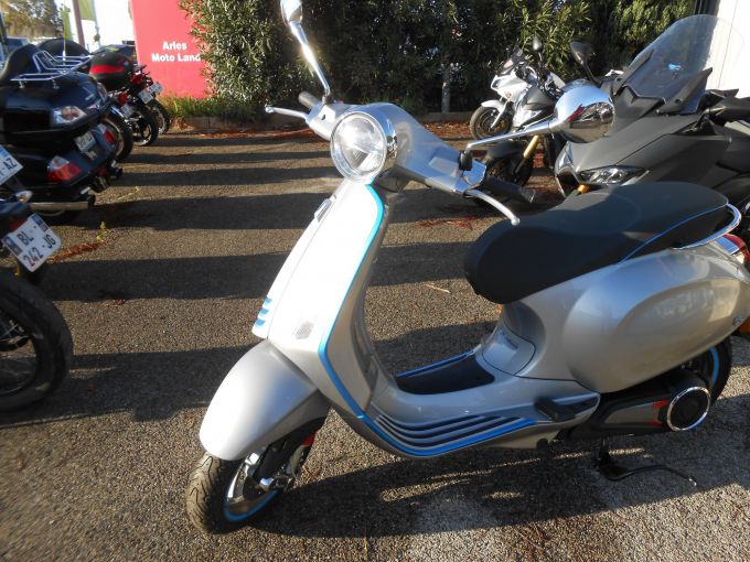VESPA ELETTRICA 4