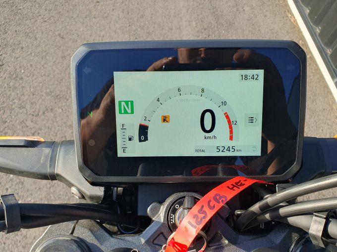 HONDA CBF 125 4