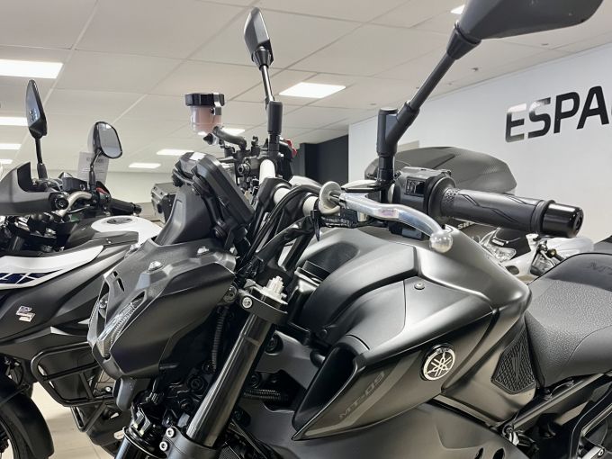 YAMAHA MT-09 35KW 4