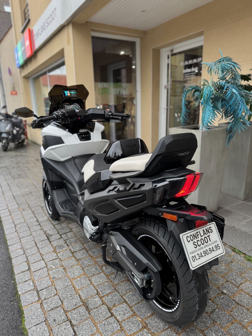KYMCO CV3 550 4