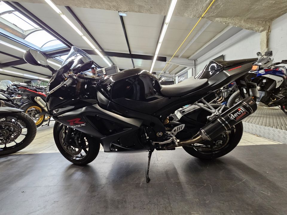 SUZUKI GSX-R 1000 4