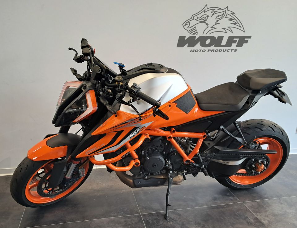 KTM 1290 SUPER DUKE R 4
