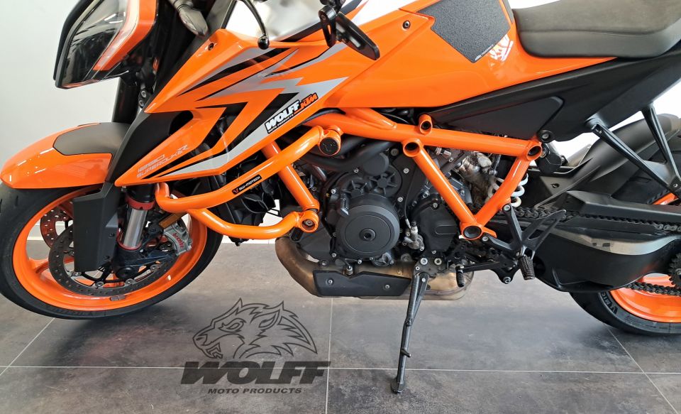 KTM 1290 SUPER DUKE R 4